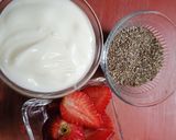 Foto del paso 1 de la receta: Smoothie de fresa con plátano con yogurt y puding de fresa