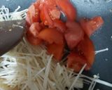 Foto langkah ke 4 dari resep Ikan Salmon Masak Tomat.