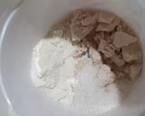Foto del paso 1 de la receta: Pan integral con pasas de uva🍞