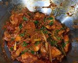Foto langkah ke 5 dari resep Ayam Rica Kemangi.