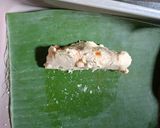 Foto langkah ke 3 dari resep Pisang Kukus Selimut Singkong.