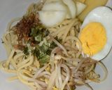 Foto langkah ke 8 dari resep Mie Rebus Khas Medan.