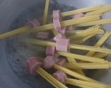 Foto langkah ke 2 dari resep Spaghetti Sosis Aglio Olio.