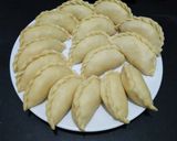 Foto langkah ke 7 dari resep Pastel Renyah isi Bihun & Wortel.