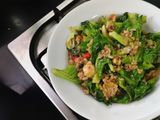 ผัดผักแขนงแซ่บๆ