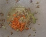 Foto langkah ke 4 dari resep Sosis Telur Puyuh Pedas Manis.