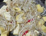 Foto langkah ke 4 dari resep Tumis Tauge Tahu.