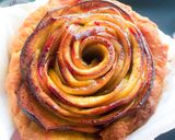 Hình bước làm 11 của món Apple Rose Tart