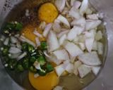 मैगी स्टफ्ड ऑमलेट रेसिपी चरण 5 फोटो