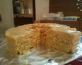 A picture of step 6 of Sponge caramel icing.