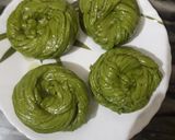 A picture of step 12 of Palak lachha paratha.