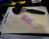 Foto del paso 1 de la receta: Carne rebozada de cerdo