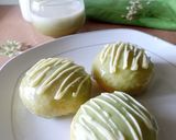 Foto langkah ke 9 dari resep Chocolate Matcha Donut.