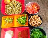 સ્પ્રાઉટેડ મગનું સલાડ (sprouted mung salad recipe in Gujarati) રેસીપી સ્ટેપ1ફોટો