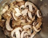 A picture of step 2 of Sausages in wine sauce.