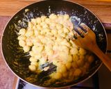 A picture of step 4 of Gnocchi with Smoked Salmon and Zucchini Cream.