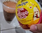 Foto langkah ke 2 dari resep Strawberry banana coffee.