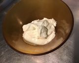 Une image de l'étape 2 de Filets de loup de mer à la crème d'algues et truffe noire du Périgord.