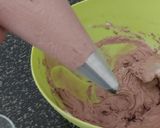 A picture of step 9 of Chocolate Mousse with Walnut Praline.