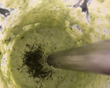 Foto del paso 4 de la receta: Salsa verde claro para pescado, con brócoli, ricotta, albahaca y eneldo