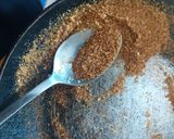 A picture of step 1 of Vegan cinna banana toast nice cream.