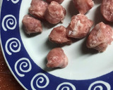 Foto del paso 4 de la receta: Gnocchi con salsa de tomate y salchichas frescas, para peques