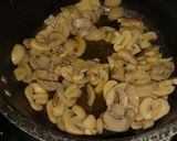 Foto del paso 2 de la receta: Fideos con crema de champiñones.