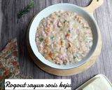 Foto langkah ke 4 dari resep Rogout sayur sosis keju.