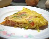 Foto langkah ke 3 dari resep Telur Dadar Kornet Simple.