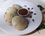 A picture of step 6 of Idli with sago and horse gram sprouts.