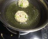 A picture of step 6 of Sabudana vada.