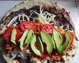 Foto del paso 17 de la receta: Tlayudas de tinga de pollo oaxaqueñas