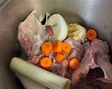 Foto del paso 1 de la receta: Sopa de fideos reparadora🤧