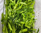 Hình bước làm 3 của món Món cá kho ăn cơm với nộm (gỏi) rau muống 👏