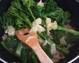 A picture of step 6 of One Pot Broccoli Spaghetti.