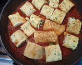 Foto del passaggio 6 della ricetta Rotoli di Frittata alla Pizzaiola con Zucchine e Scamorza