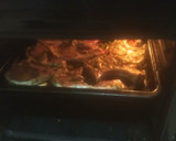 Foto del paso 3 de la receta: Chuletas de cerdo adobadas con papas arrugás y salsa