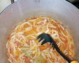 A picture of step 2 of Sphageti with irish and fish.