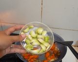 Foto langkah ke 6 dari resep Tumis Batang Brokoli.