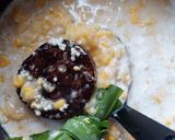Gambar langkah 2 resipi Bubur jagung express.