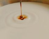 Foto langkah ke 3 dari resep Saffron Panna Cotta.