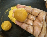 டபுள் டக்கர் மாம்பழ லட்டு (Double Takkar Mango Laddu) ரெசிபி ஸ்டேப் 7 புகைப்படம்