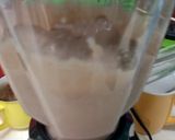 Gambar langkah 4 resipi Smooth chocolate Starbucks.