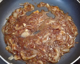 Foto del paso 2 de la receta: Salmón con salteado de cebolla