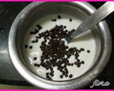 A picture of step 1 of Mango kulfi.