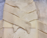 Foto del paso 3 de la receta: Trenza de hojaldre de pavo y queso
