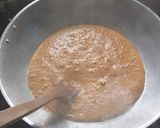 Foto langkah ke 1 dari resep Bolu Sarang Semut / Bolu Karamel anti gagal.