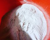 A picture of step 1 of Kitchen Themed Cake.