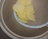 Foto langkah ke 2 dari resep Kentang goreng.