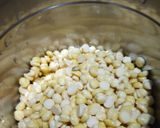 A picture of step 1 of Chana dal chutney Bomb.